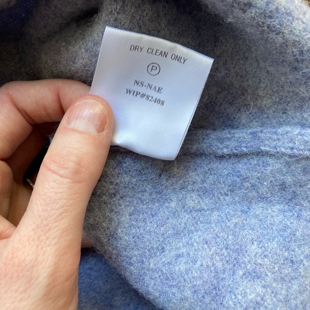 Like New Woolrich Light Blue Periwinkle Sweater Botanical Pattern, Wool, Size 2 - Picture 12 of 12
